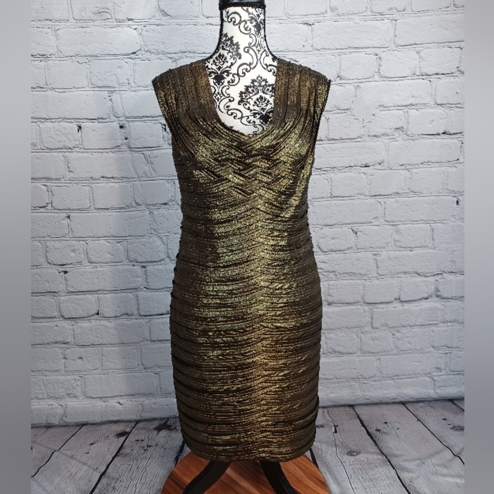 Cartise women's sleeveless stretch knit bandage designed lined size 8 dress b22